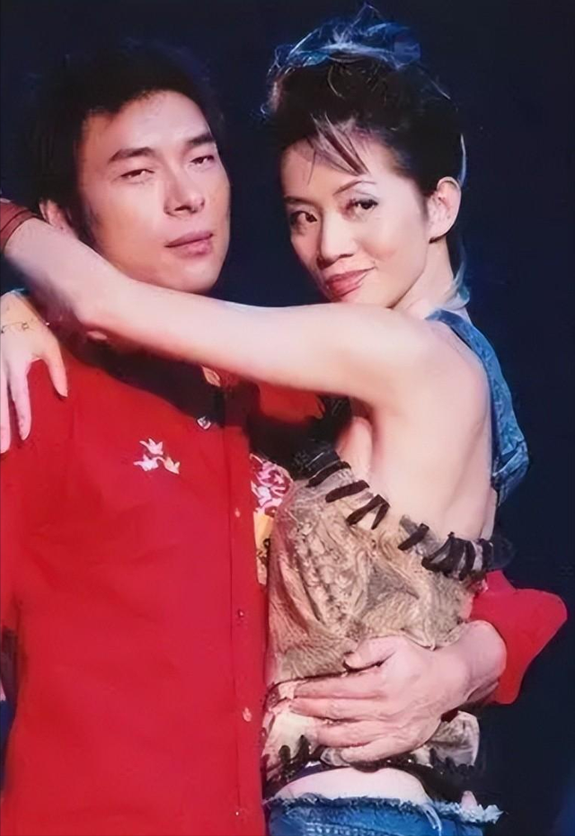 郑秀文太狠了!原谅许志安5年后,二人同框,才看懂她的“算计”