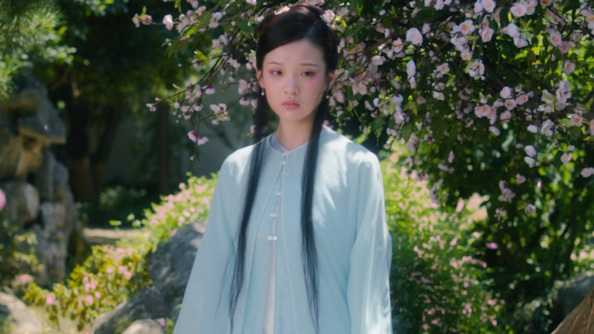 电影《红楼梦》林黛玉被批，扮演者张淼怡发文回应争议！