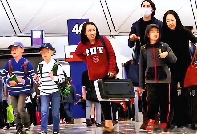 梁洛施虽然分手李泽楷并没有放弃她，三条分手协议保护梁洛施十年