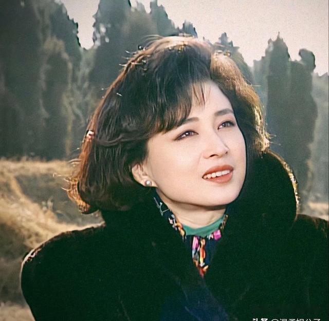 偶然看到韩国第一美女韩惠淑的旧照,才明白全球审美都在降级