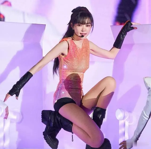 谢金燕：破浪女星的逆袭之路，父亲阴影下的浪姐5之战！