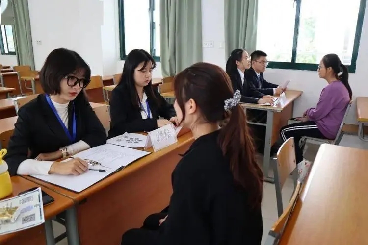 面试：老板给30元让买50元的烟，怎么做？网友神回复，高手在民间