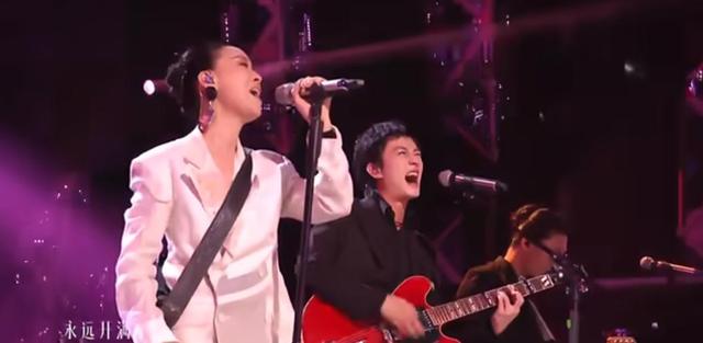 那英|歌手甄妮喊话那英：你好意思赢吗？田震23年前的话，现在有人信了