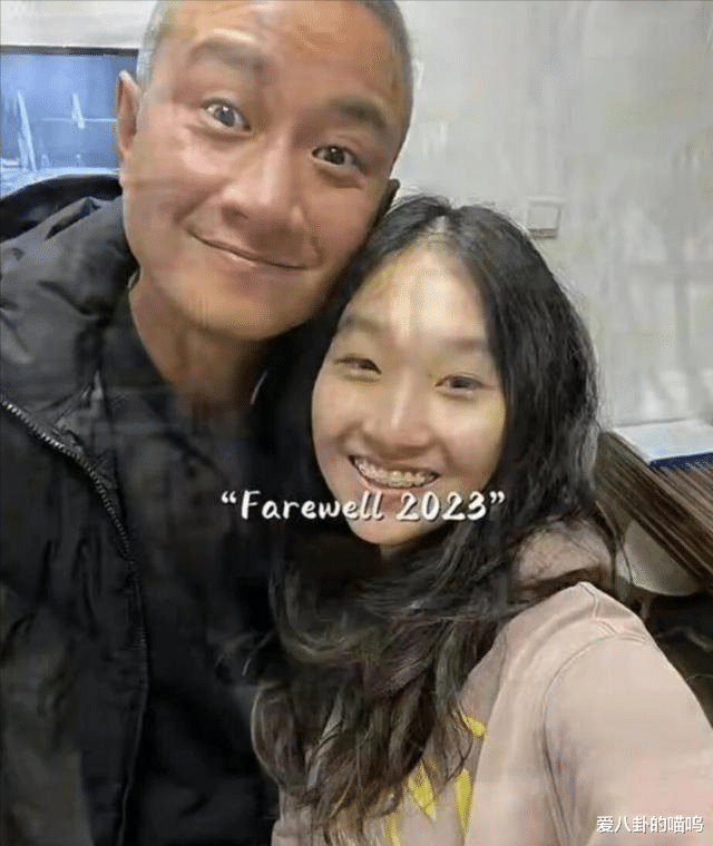 网友打球时偶遇文章,身上大幅纹身曝光,疑似已经彻底放弃复出