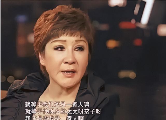 甩无数富商，插足已婚大佬，逼原配让位，怼遍半个港娱，她凭啥？