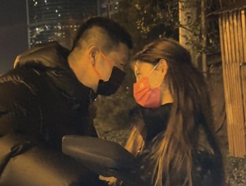 网红痞幼被曝新恋情，告别大叔迎188小鲜肉，表白方式让网友沸腾