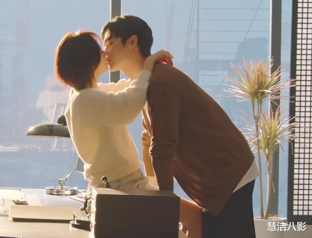 许凯新剧《你比星光美丽》看清阵容！我想说，终于可以熬夜追剧了