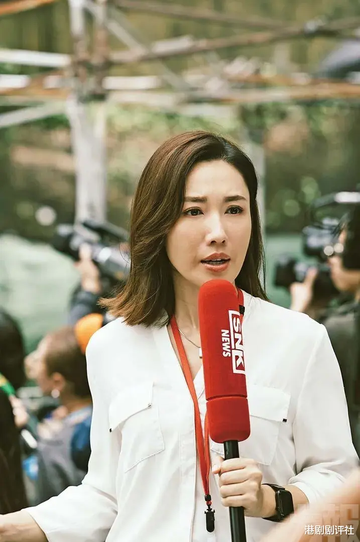 TVB花旦宣布分手后专心投入新剧准备工作，被网友集体要求：不准剪短发