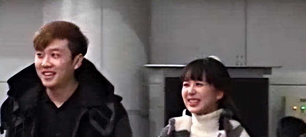 杨紫发32岁生日照，媒体痛批整容太过，网友表示越来越像刘晓庆