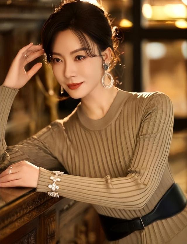 岁月不败美人！年过四十，这5位女星风韵更胜往昔