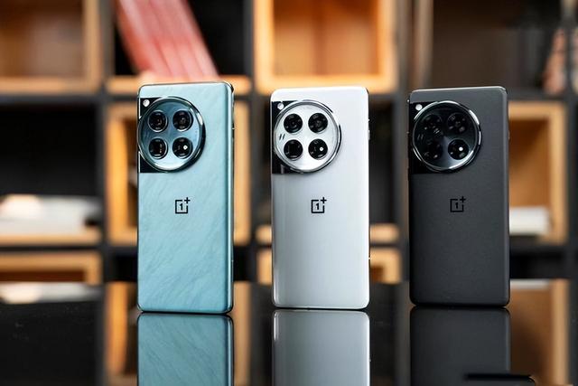 一加13突破局限,带来无限接近LCD的0频闪方案,实现更强护眼功能