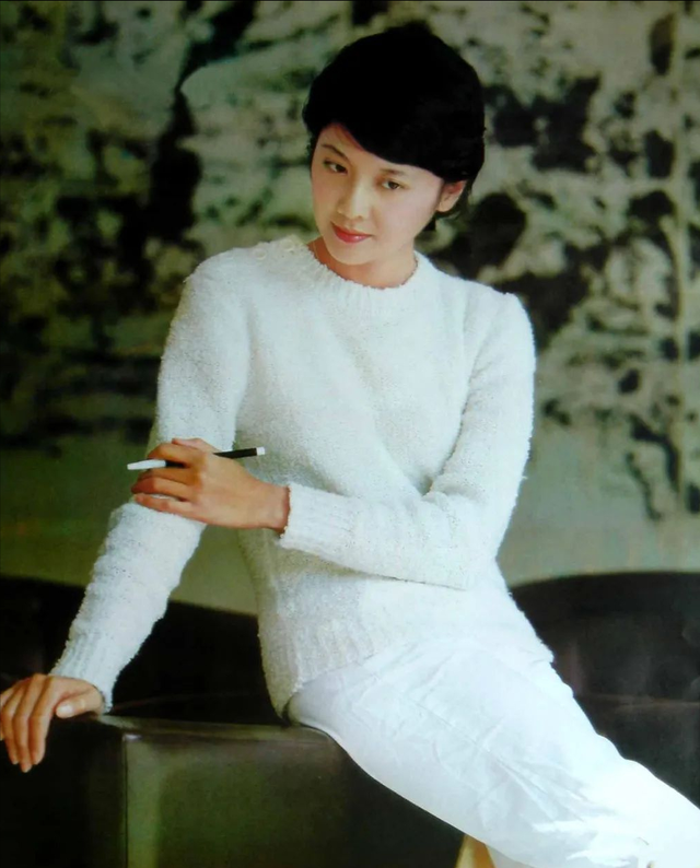 都说鹅蛋脸显圆润其实最富贵 这4位鹅蛋脸女星真的个顶个的貌美