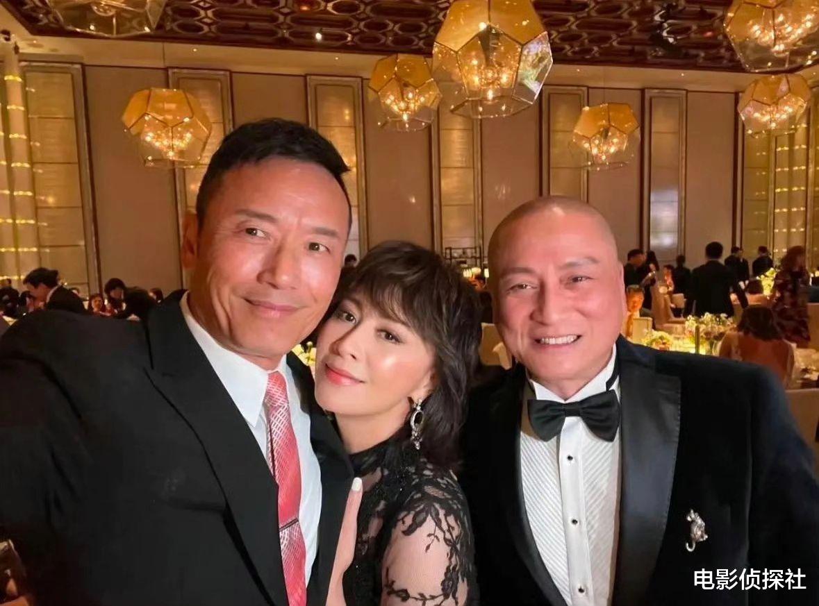 汤镇业31岁大女儿结婚，苗侨伟、刘嘉玲到场祝贺，刘德华另类现身