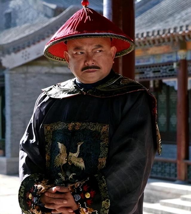 事实证明,被传卖掉上亿豪宅移民美国的王刚,已经走上另一条大道