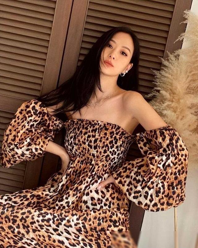 将“老公熬成爹”的5位女星,明明年龄差不多,看着却像两代人