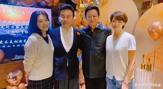 董卿|周涛董卿张泽群久违同框，梦回央视春晚老班底，粉丝蹲一个合作