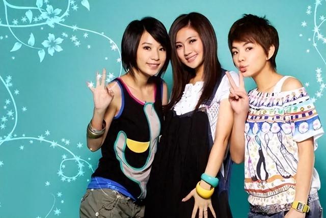 大快人心!田馥甄重回内娱失败遭音乐节除名,圈内人公开嘲讽