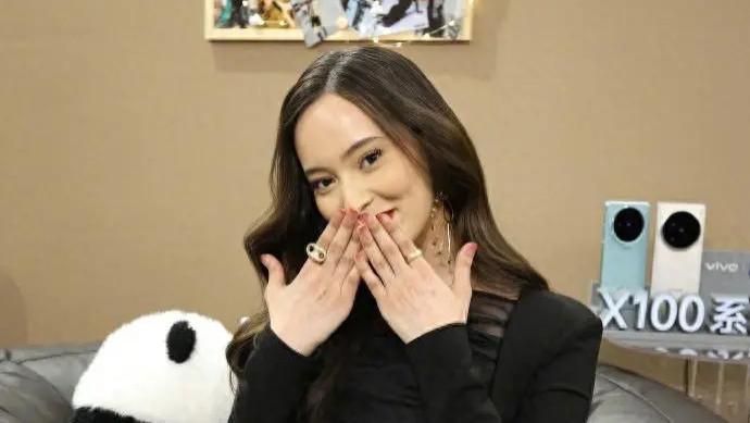 歌手|《歌手》总决赛选组，那英占据最佳位置，凡希亚无人选显歌王气质