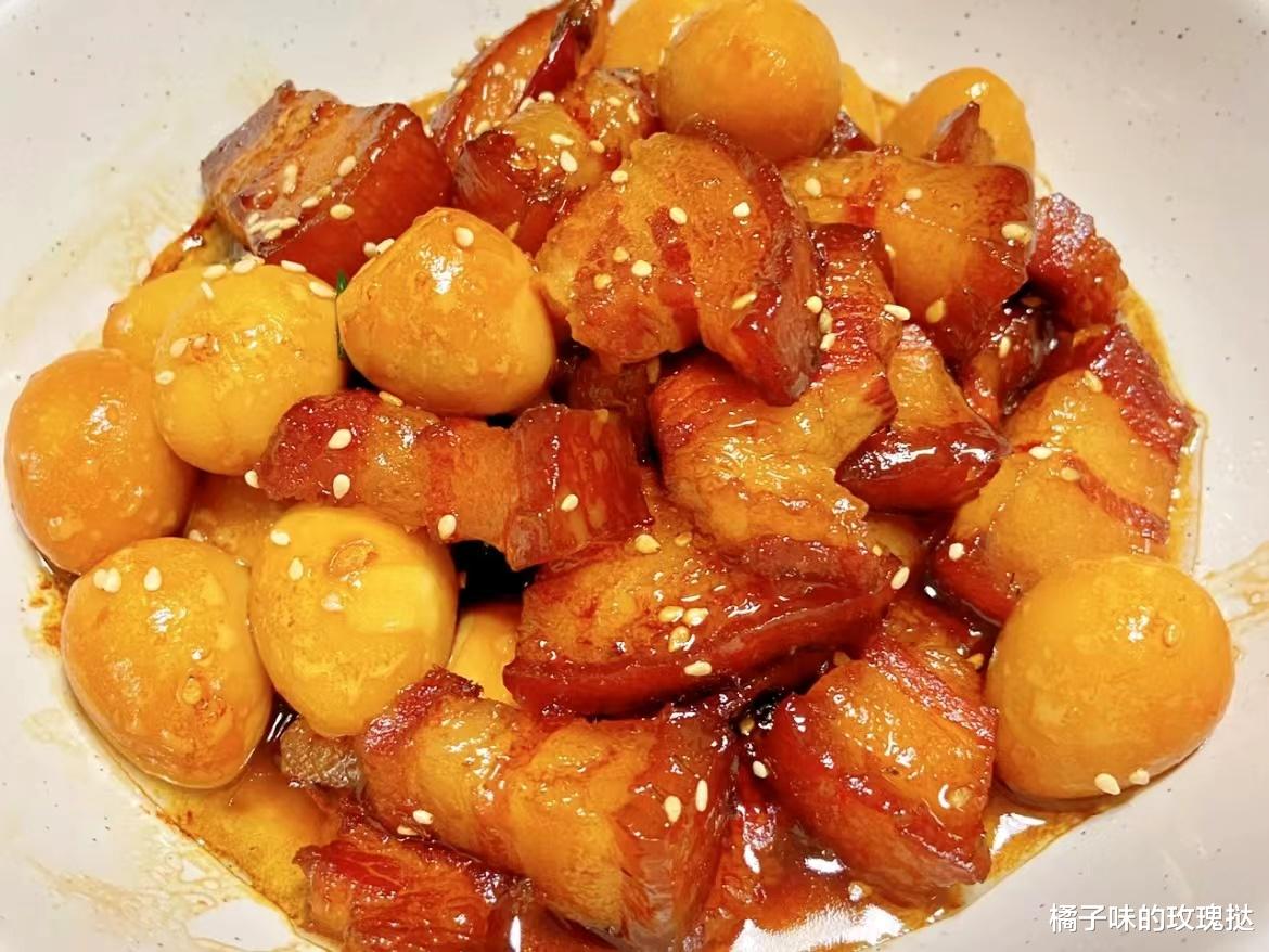 好吃的菜总是让人惦记！连米饭也要多吃三碗，真的是谁吃谁上瘾！