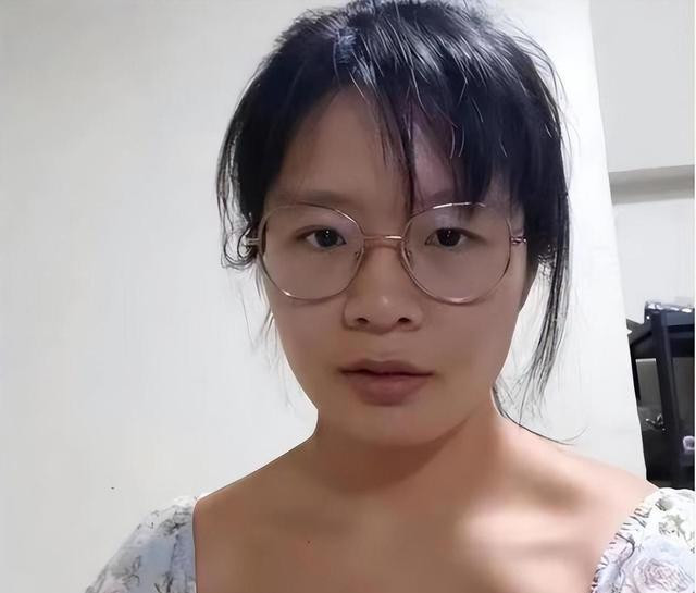 “全网公敌”许可馨，回国后叫嚣无人敢动她，现如今去藤校读博