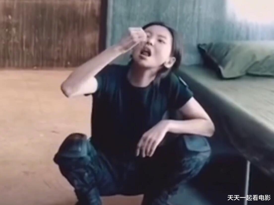 女版《红海行动》定档,《战狼2》女主变战士,于文文生吃蚯蚓