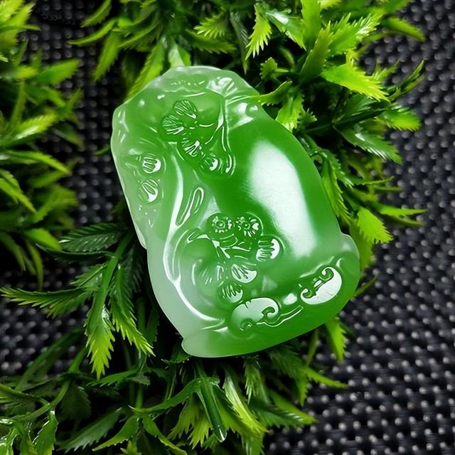 玉之灵性：深度解析养玉之道，让玉成为你的灵魂伴侣！