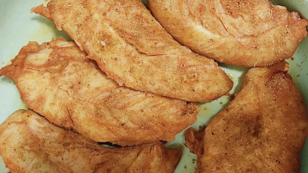 春天要多吃这肉，比牛肉便宜，比猪肉营养，简单一炒，又香又嫩！