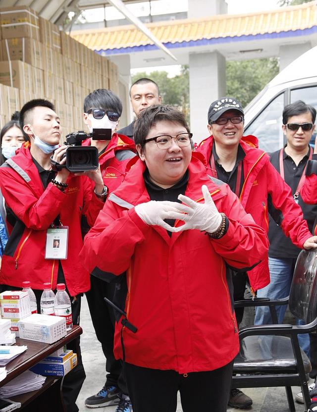 中国身美国心，美国的这场山火，让不少妖魔鬼怪都现了原型