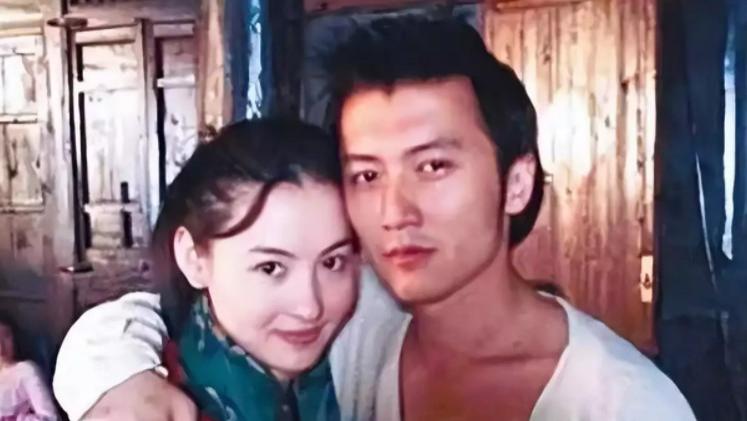 儿子恋上离异带娃女友，张柏芝无奈吐槽道：谢霆锋家的基因太强了