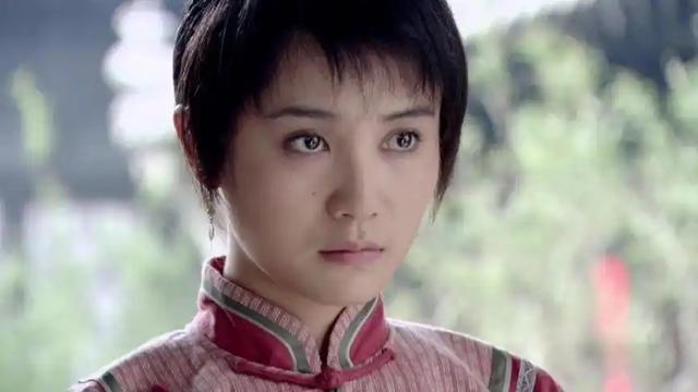 44岁宋佳被曝2年前低调结婚，男方是知名导演王伟，比宋佳小8岁