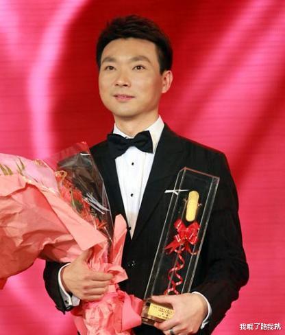 央视新闻主播阵容出现大换血，康辉完成转岗，大量新面孔被重用