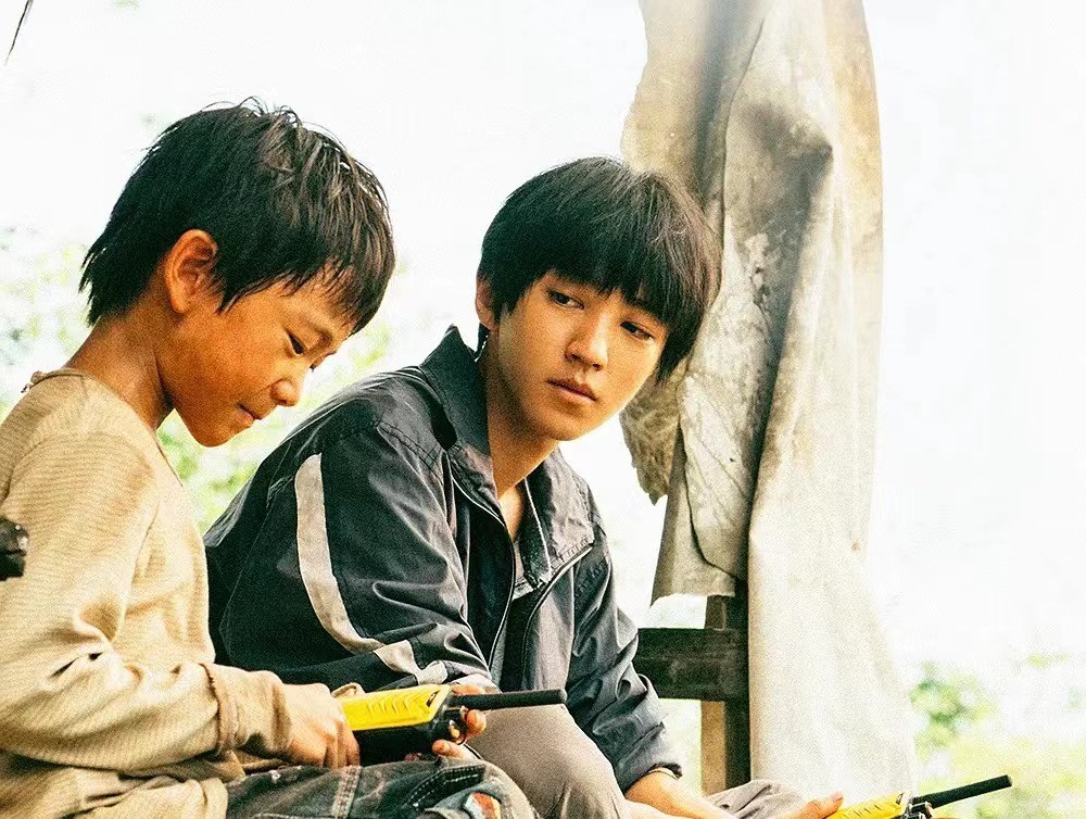 《在人间》首播将至,赵丽颖携手张一山,配角阵容强大,有爆款潜质