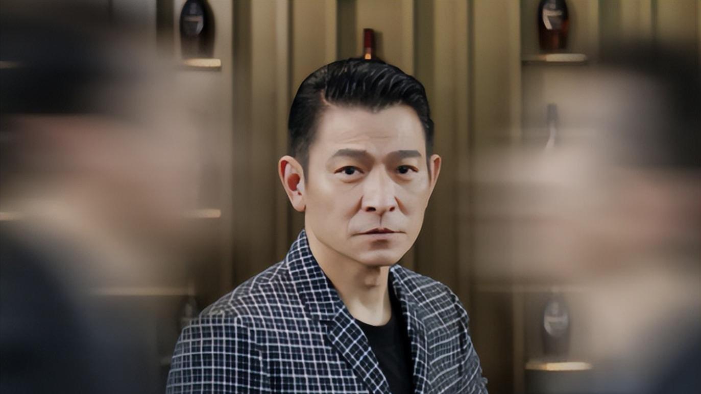 票房失利、演唱会门票卖不出、卖房圈钱，港台老牌明星纷纷翻车