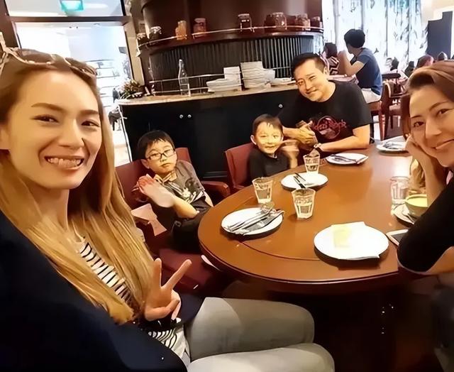 从最美何仙姑到按摩师,被判“穷籍”的郑秀珍,为何沦落至此?