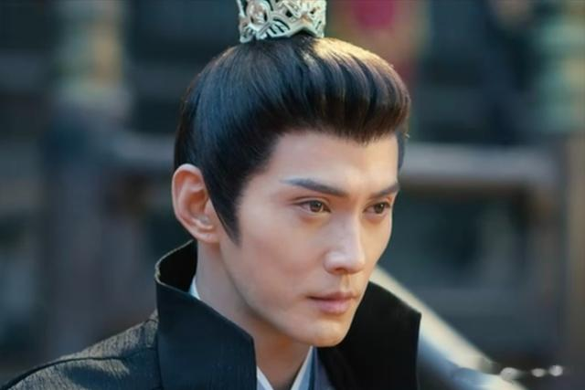 《流水迢迢》二搭任嘉伦,《烈焰》造型惊艳,退圈又回归引热议