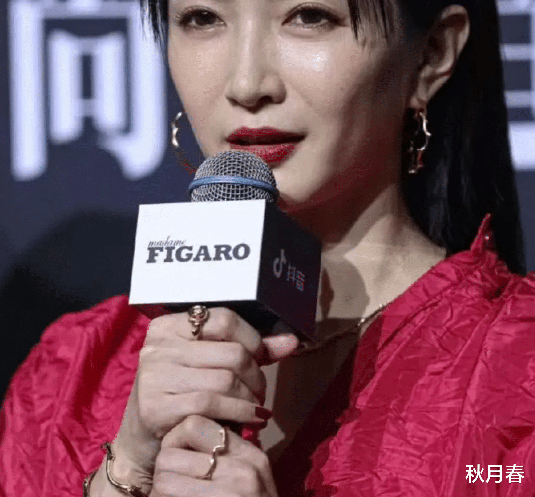 江疏影的脸和手引关注