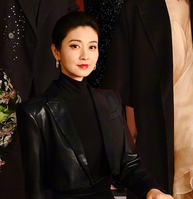 甄嬛传合照暴咖位！孙俪C位雷打不动，陶昕然没位坐，陈建斌缺席