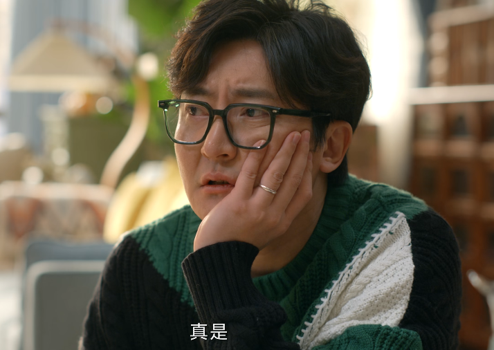 《小夫妻》和《四海重明》各看4集，一个弃剧，一个追到底