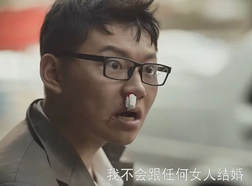 人民网评《玫瑰的故事》,言辞犀利字字珠玑,绝口不提刘亦菲颜值