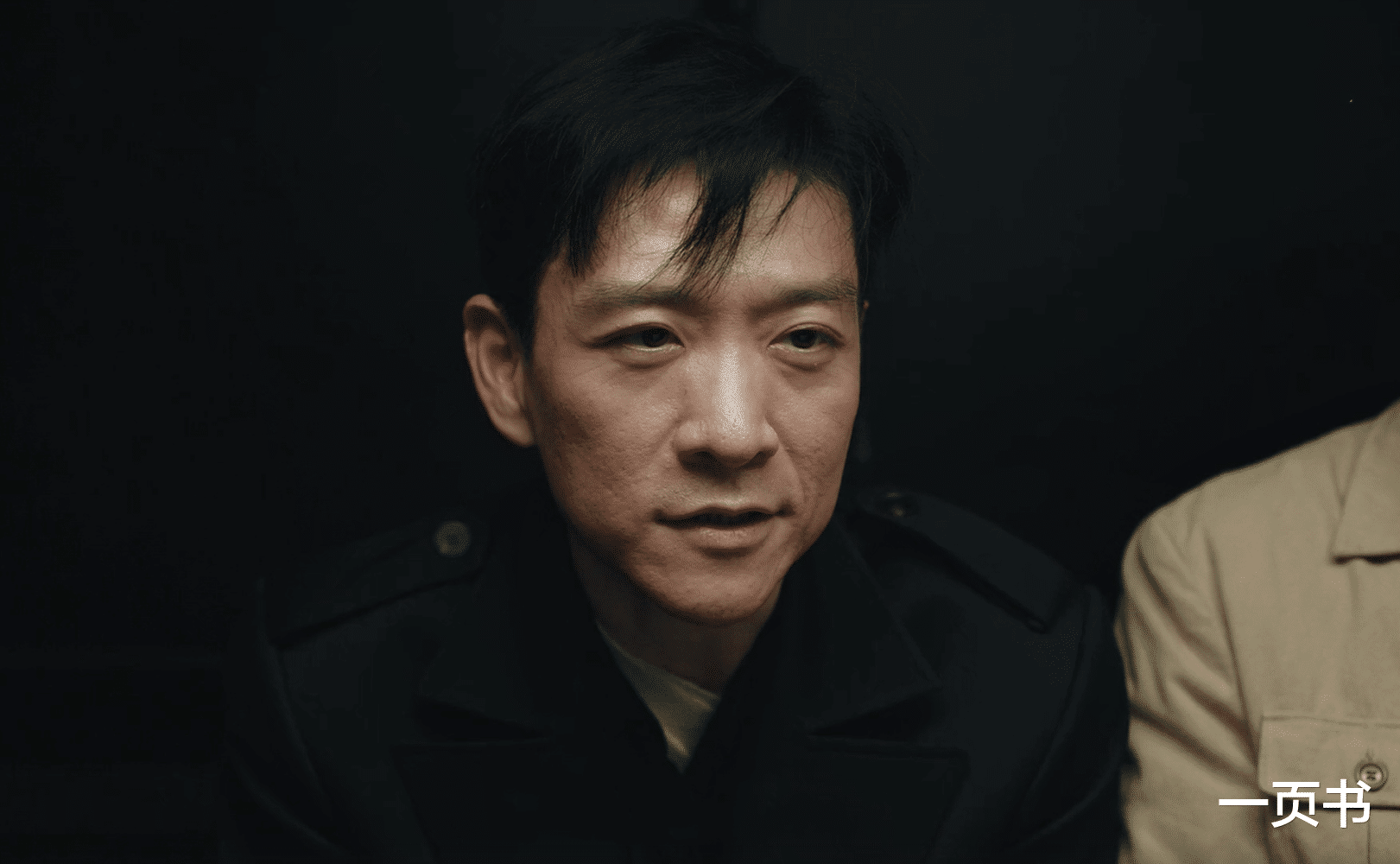 《暗夜与黎明》警方五大内鬼曝光,老陈上榜,章队长秘书最危险