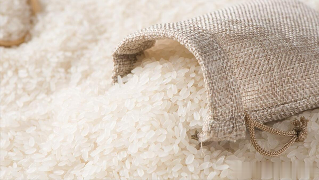 内行人透漏:超市散装米和袋装米哪种好?可惜一直买错了,看看吧