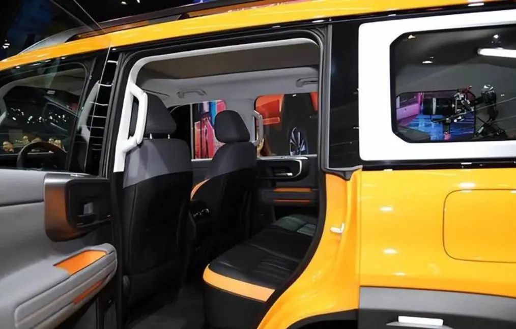 这才是越野王子！喝92油才卖11万，2.T、8AT，3把锁分时四驱