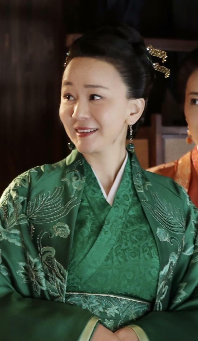 她整得“面目全非”，他却视如珍宝24年，这对演员夫妻低调有实力