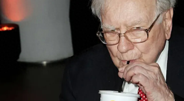 巴菲特的智慧：真正聪明的人，一辈子只专注3件事，庸人却不在乎