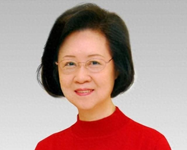 琼瑶儿媳到底什么来头?琼瑶死前最想见她,所有作品也交给她负责