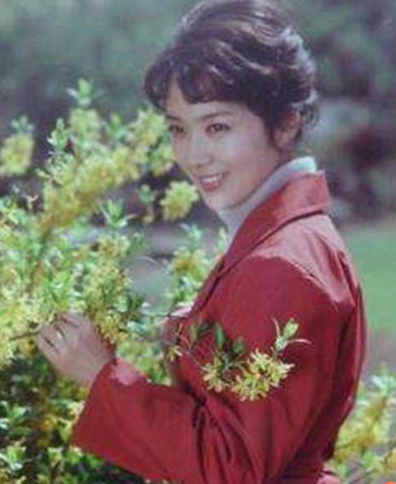 双料影后龚雪：因流氓案断送演艺路，如今的她，证实李连杰没说错