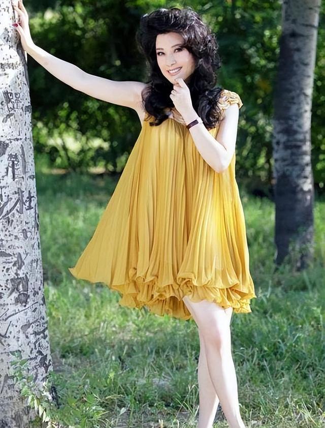 “国家一级演员”长得漂亮戏也好，为人低调不张扬，60岁婚姻成迷