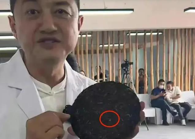 李亚鹏的白酒品牌销量惨淡,5亿种茶8亿造车20亿搞火锅,全无下文