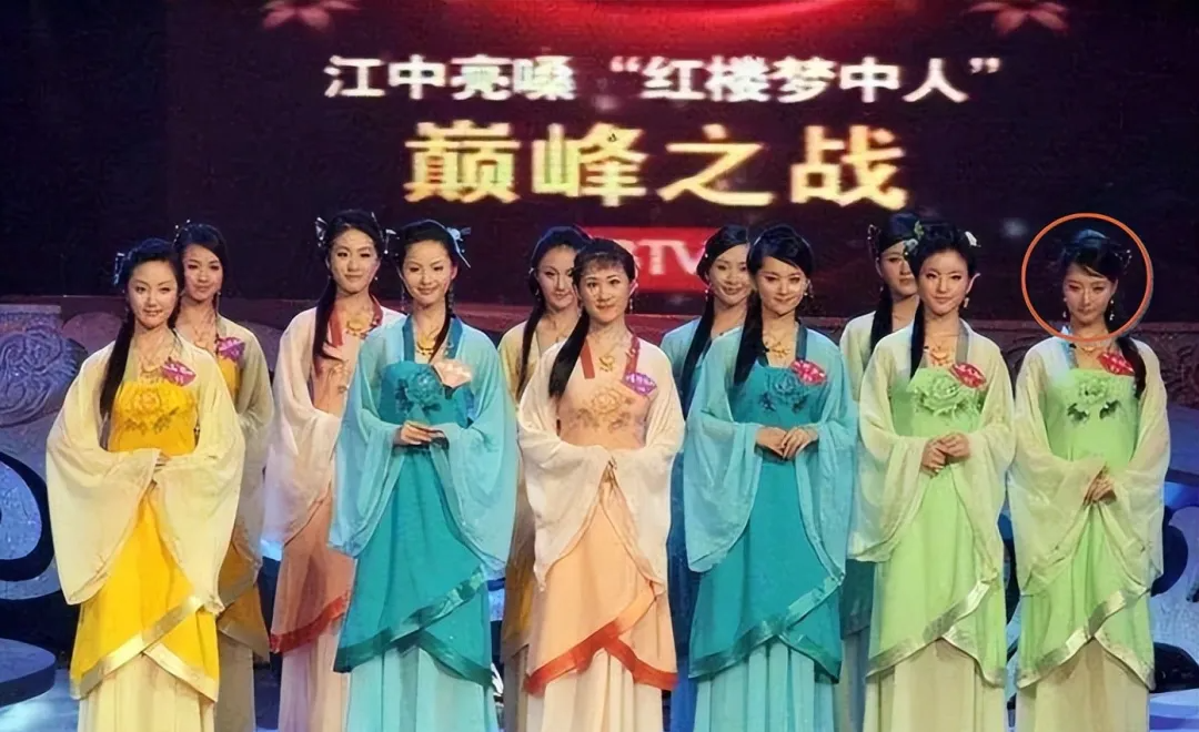 爽！胡枚版红楼梦刚上映就被判死刑，网友的评论太解气了