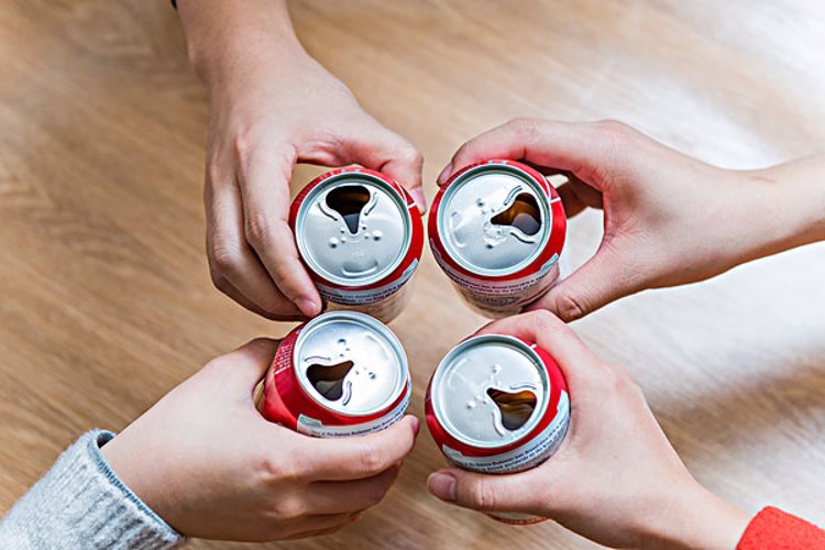 白酒是“毒酒”，不但有害健康还会致癌？医生：4种情况一滴别碰